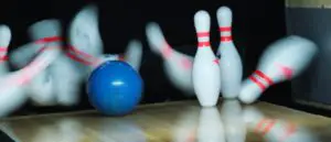 Do Bowling Balls Absorb Oil From a Bowling Lane