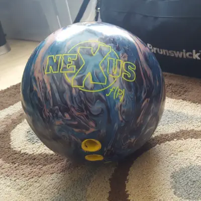 Brunswick Nexus f(p) Bowling Ball
